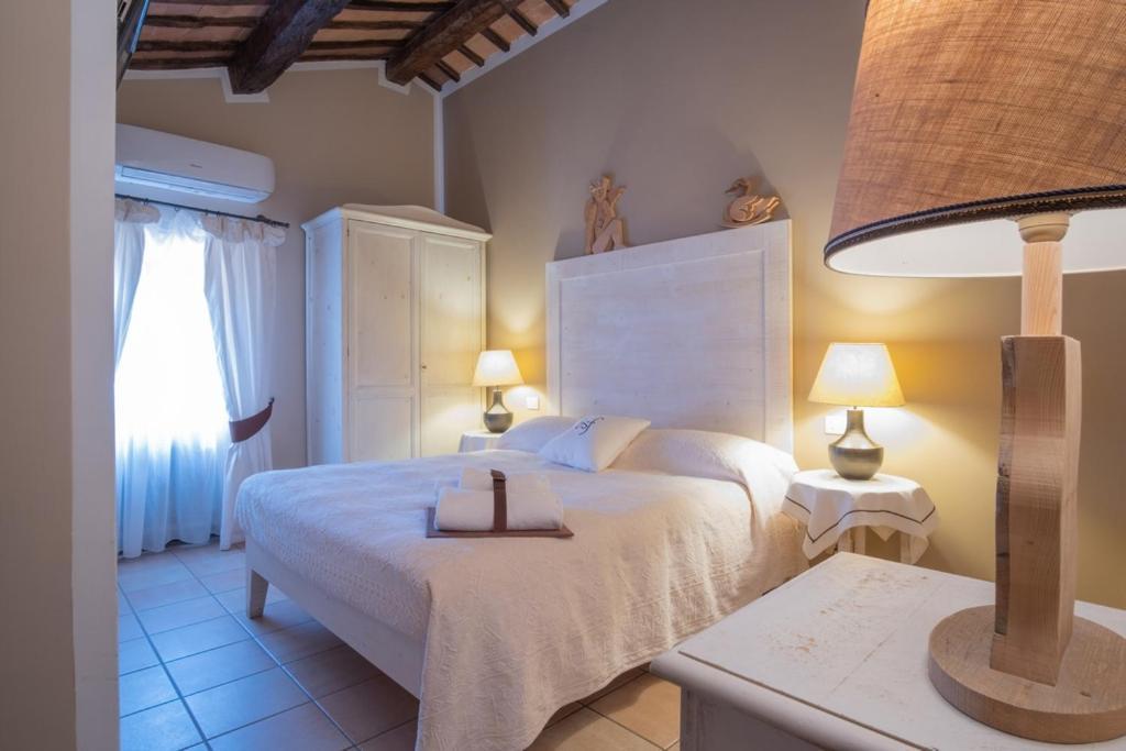 Borgo San Faustino Country Relais And Spa Morrano Bagian luar foto