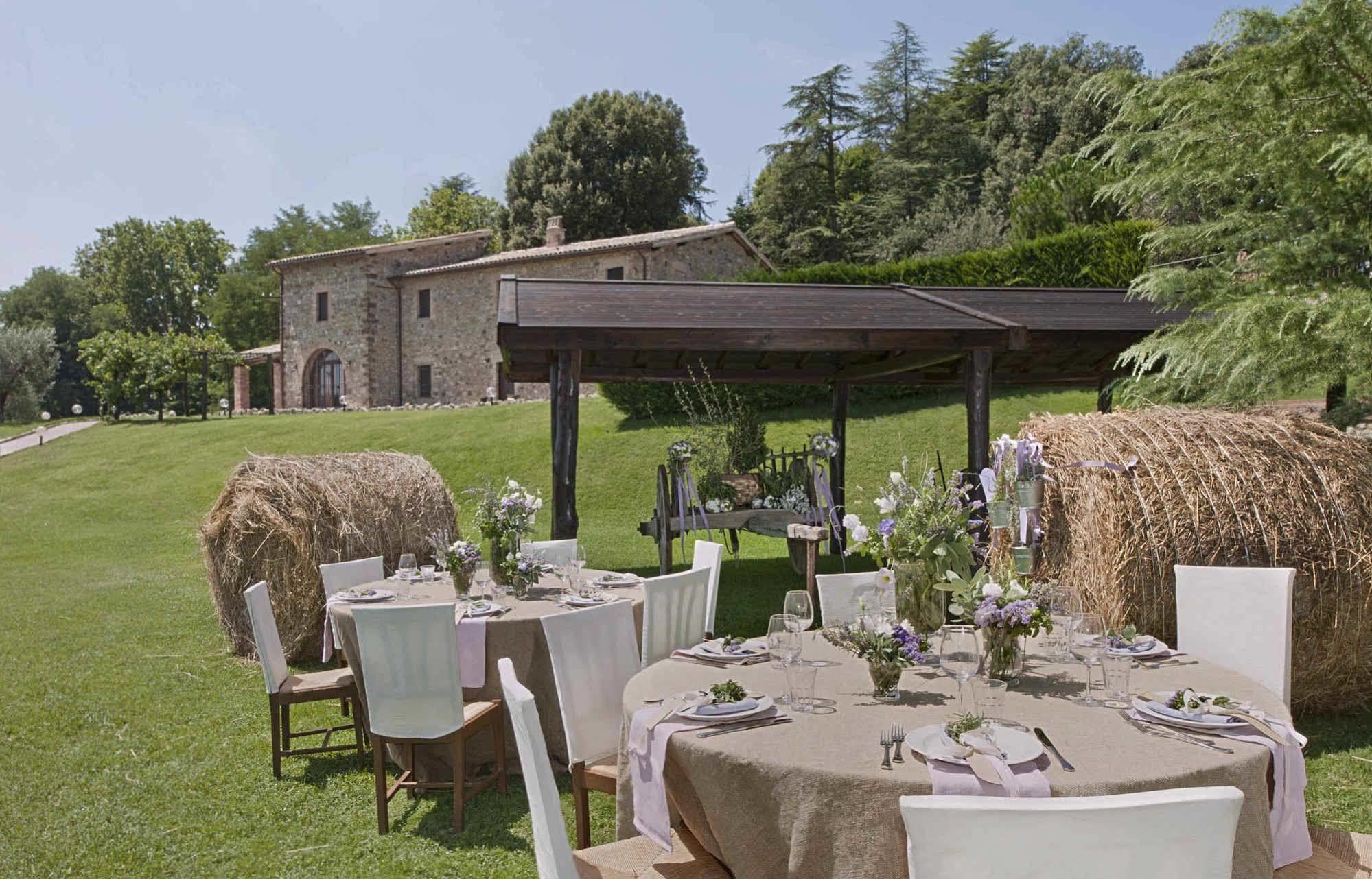 Borgo San Faustino Country Relais And Spa Morrano Bagian luar foto