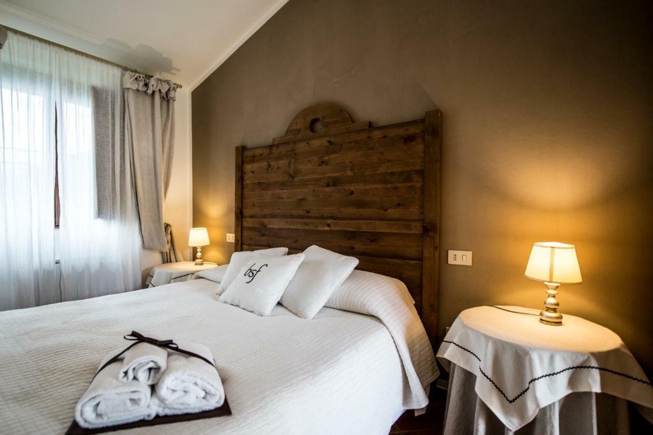 Borgo San Faustino Country Relais And Spa Morrano Bagian luar foto